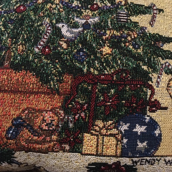 Christmas Tapestry Throw Pillow Christmas Tree & Presents 16"signed Wendy Wegner - Picture 8 of 10